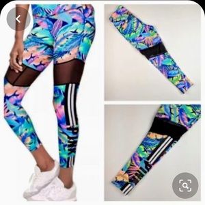 Pink Victoria’s Secret ultimate leggings